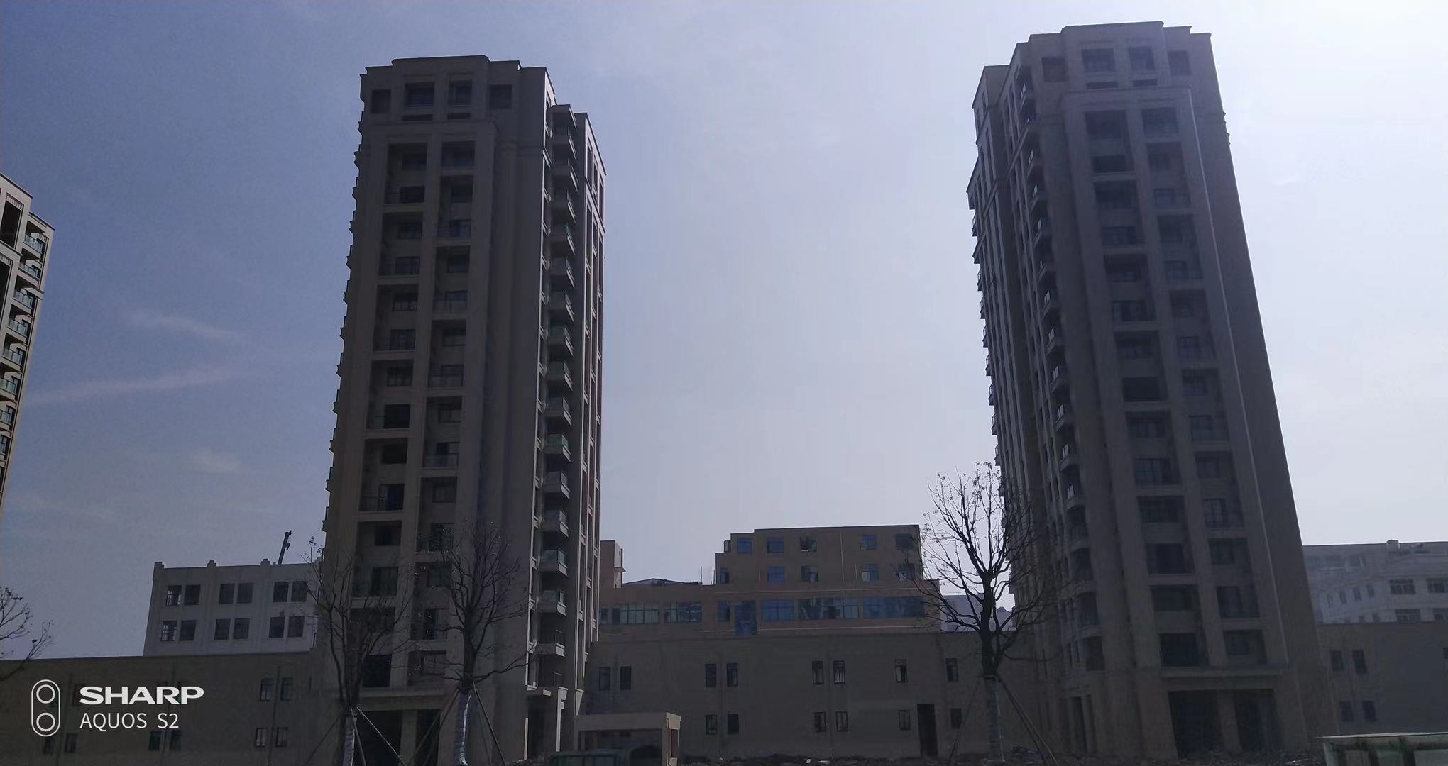 浙江台州的烂尾楼项目经由88位业主联合维权终于住进了温暖的新房